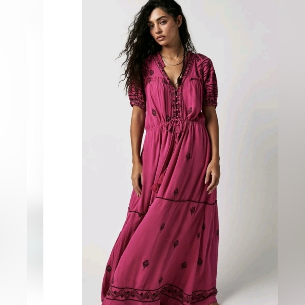 FREE PEOPLE RILEY EMBROIDERED MAXI DRESS SMOCK WAIST TIE, BUTTON DETAIL FUCHSIA